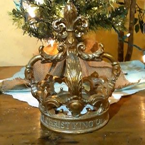Christmas Crown Decor